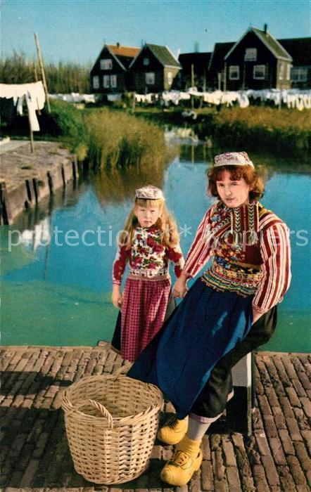 Marken Maedchen Trachten