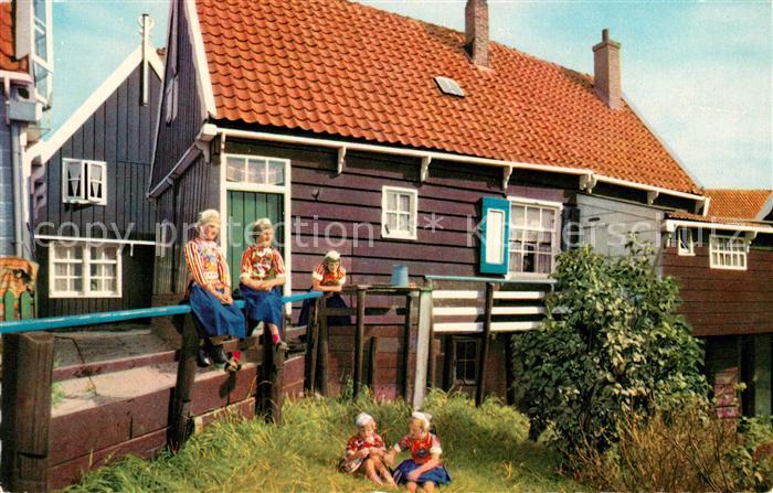 Marken Maedchen Trachten