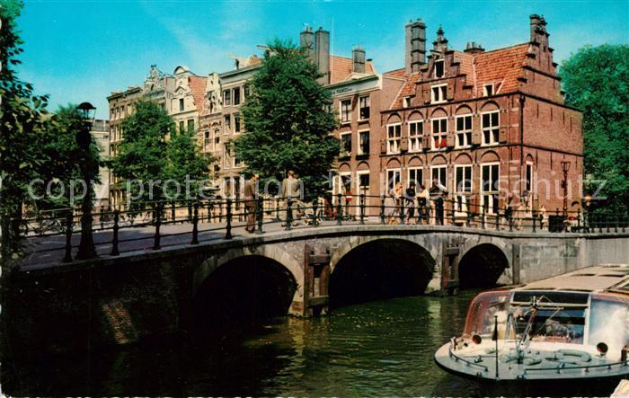 Amsterdam Niederlande O. Z. Voorburgwal met Huis a. d. drie Grachten