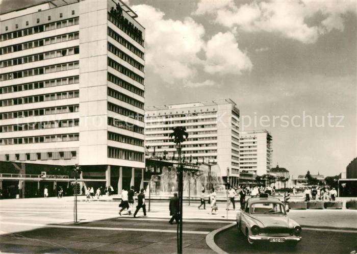 DRESDEN Elbe Prager Strasse Hochhaeuser Wasserspiele