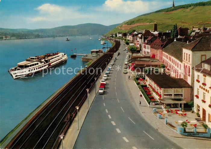 Ruedesheim Rhein Rheinstrasse Eisenbahn Rheindampfer