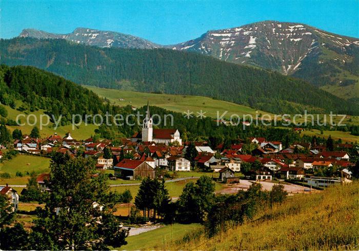 Oberstaufen Panorama Schrothkurort mit Rindalphorn Hochgrat Allgaeuer Alpen