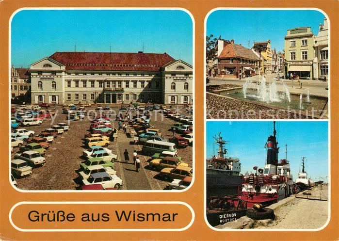 Wismar Mecklenburg Marktplatz Rathaus Wasserspiel Kraemerstrasse Schlepper Kai