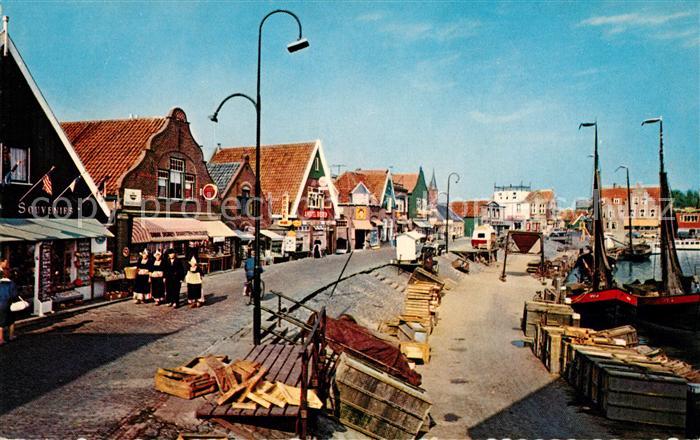 Volendam Hafenpromenade Ladengeschaefte
