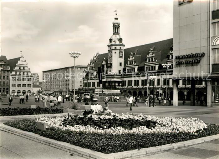 LEIPZIG Sachsen Markt und Altes Rathaus Messehaus