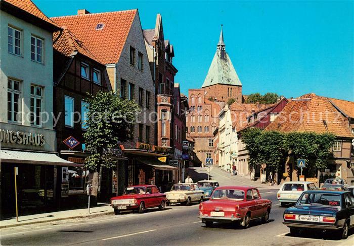 Moelln Lauenburg Marktstrasse mit St Nicolaikirche