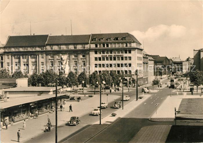 BERLIN  CITY Friedrichstrasse Ecke Unter den Linden Hauptstadt der DDR