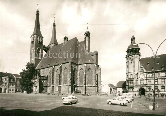 Koethen Anhalt Marktplatz mit St Jakobs Kirche und Rathaus