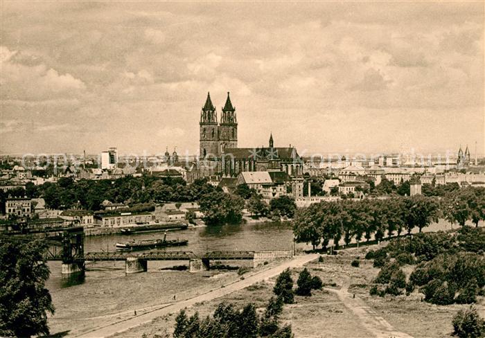 Magdeburg Panorama mit Kirche