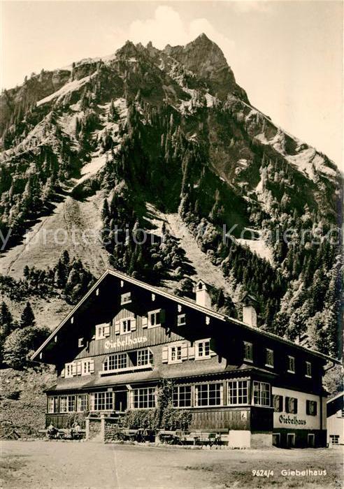 Sonthofen Oberallgaeu Giebelhaus Berggasthof mit Giebel im Hintersteiner Tal All