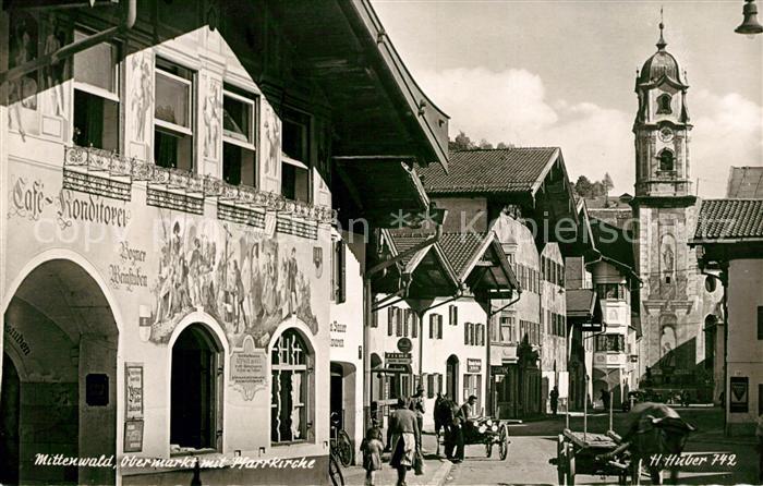 Mittenwald Bayern Obermarkt mit Pfarrkirche Fassadenmalerei Huber Karte Nr 742
