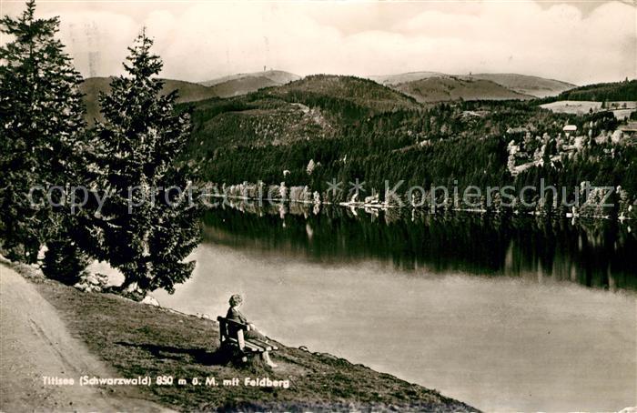 Titisee Partie am Titisee mit Blick zum Feldberg Schwarzwald