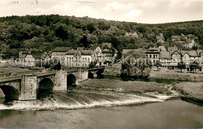 Hann. Muenden Alte Werrabruecke mit Stadtteil Blume