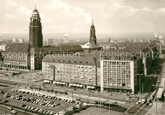 DRESDEN Elbe Blick zum Rathaus
