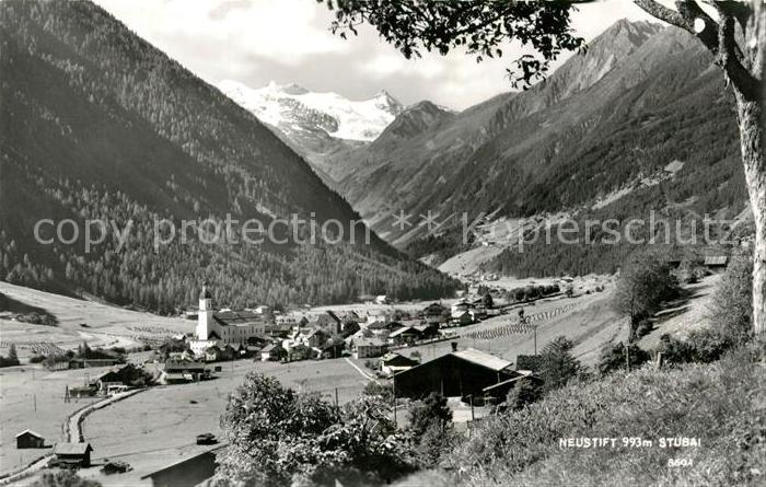 Neustift Stubaital Tirol Gesamtansicht mit Alpenpanorama