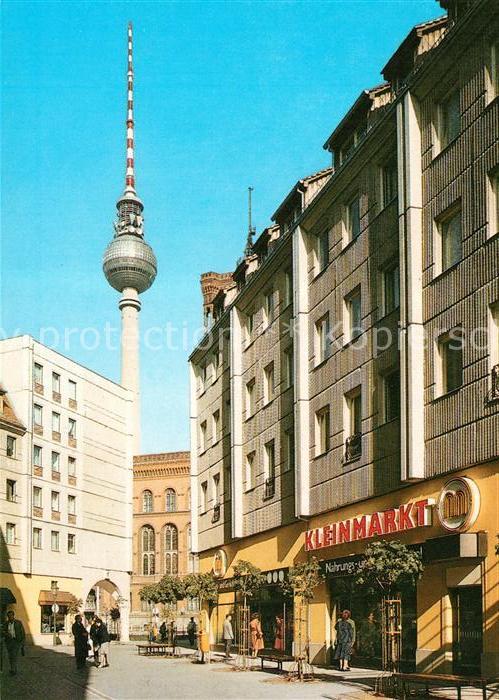 BERLIN  DE Nikolaiviertel Fernsehturm Hauptstadt der DDR