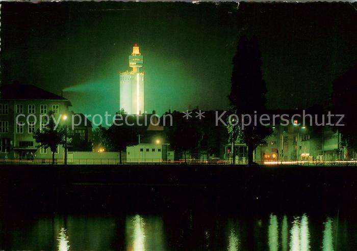 Frankfurt Main Mainpartie mit Henninger Turm Nachtaufnahme