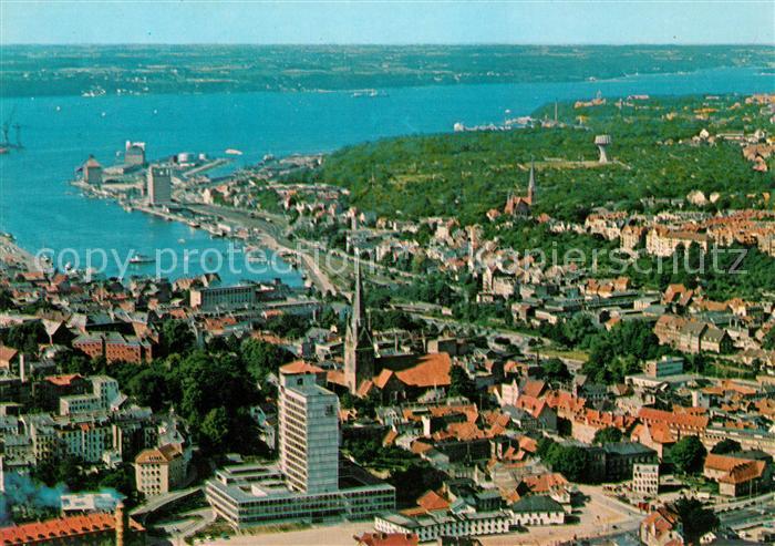 Flensburg Fliegeraufnahme mit Foerde und Rathaus