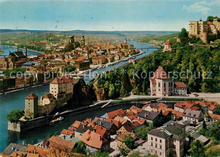 Passau Dreifluessestadt am Zusammenfluss von Donau Inn und Ilz