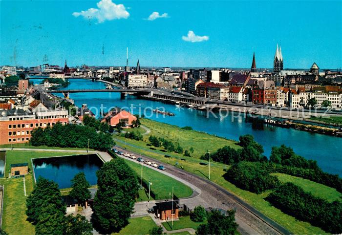 BREMEN DE Stadtpanorama mit Weser Fliegeraufnahme