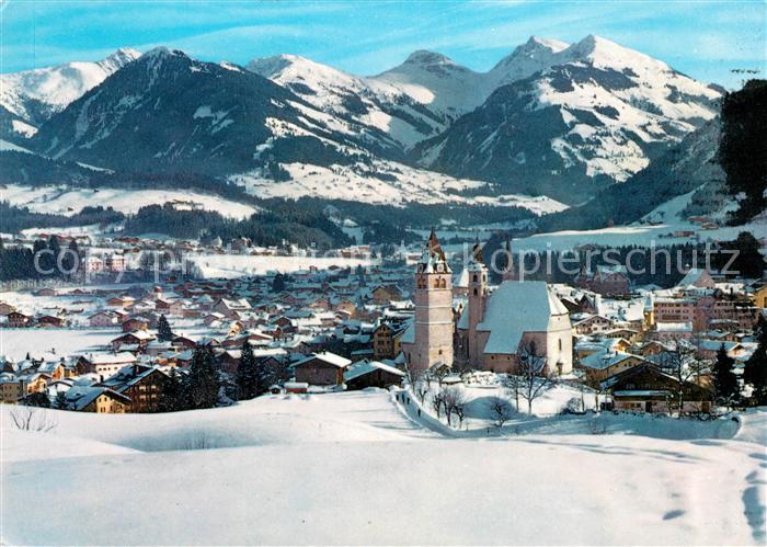 Kitzbuehel Tirol Kirche Winterpanorama