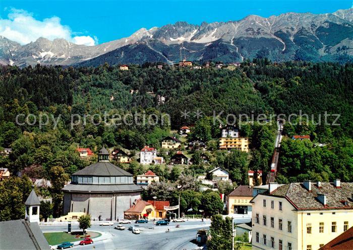 Innsbruck Hungerburg Talstation mit Nordkette