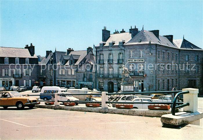 Rostrenen Place de la Republique