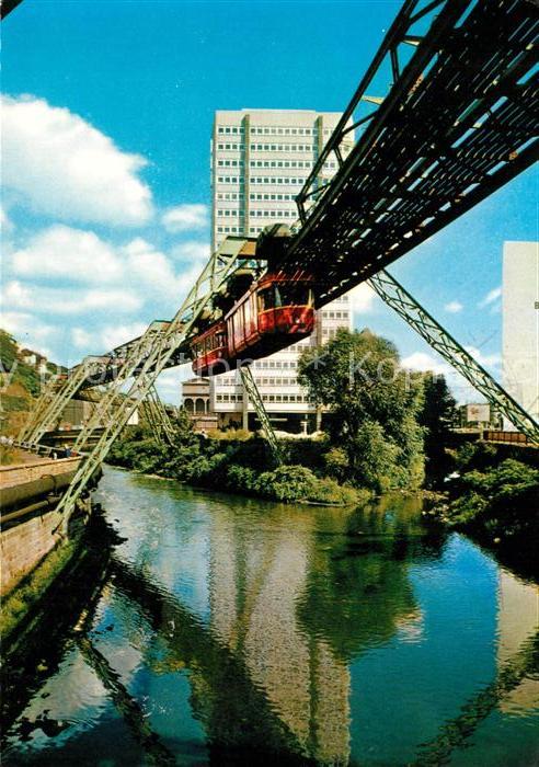WUPPERTAL NRW Schwebebahn Justizhochhaus