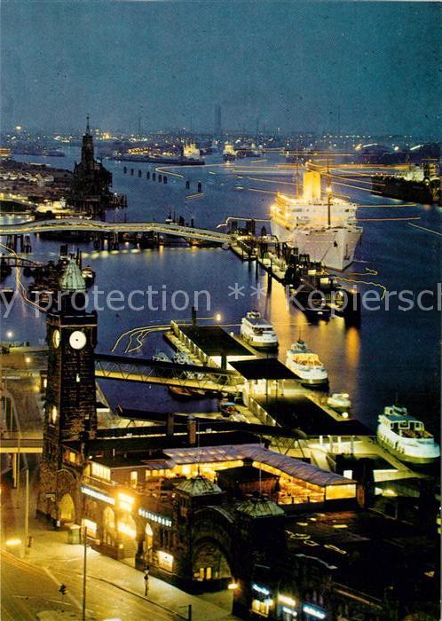 Hamburg St Pauli Landungsbruecken Faehre Nachtaufnahme