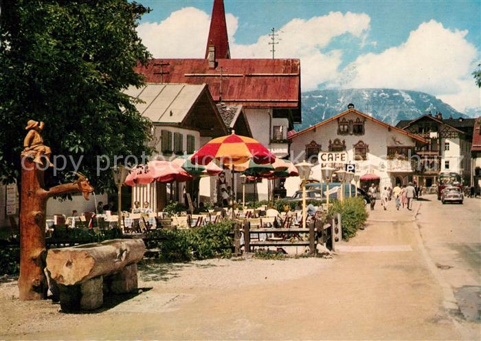 Seefeld Tirol Dorfstrasse Brunnen Strassencafe