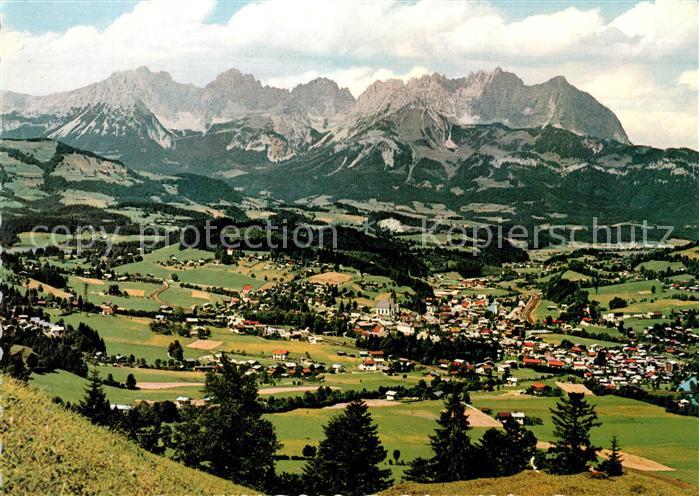 Kitzbuehel Tirol Panorama Luftkurort gegen Wilden Kaiser Kaisergebirge