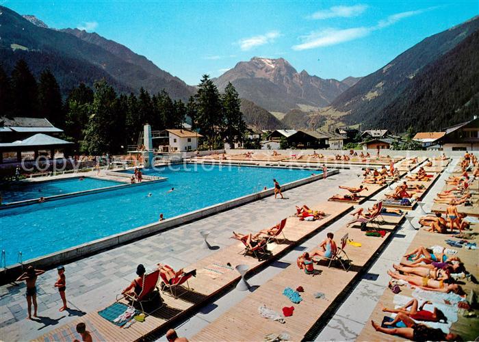 Mayrhofen Zillertal Freibad Blick gegen Gruenberg Zillertaler Alpen