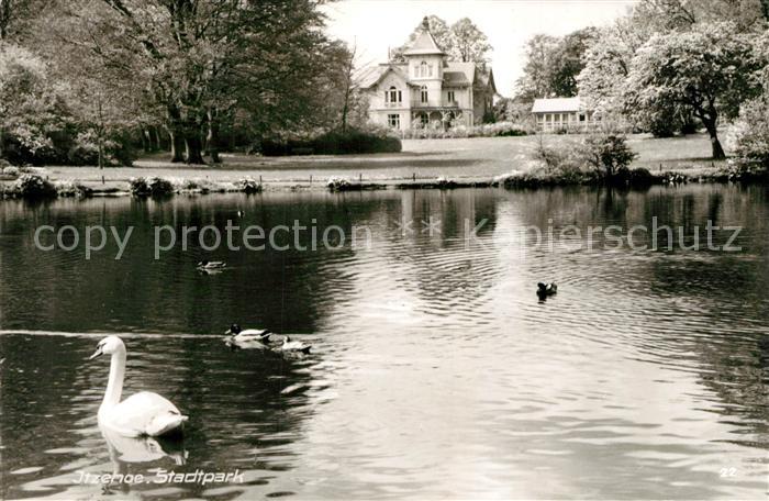 Itzehoe Stadtpark Schwanenteich