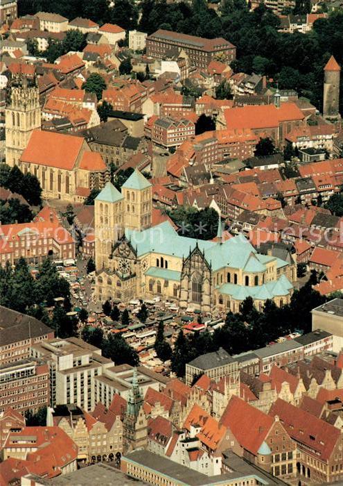 Muenster Westfalen Stadtzentrum mit St Paulus Dom ueberwasserkirche und Buddentu