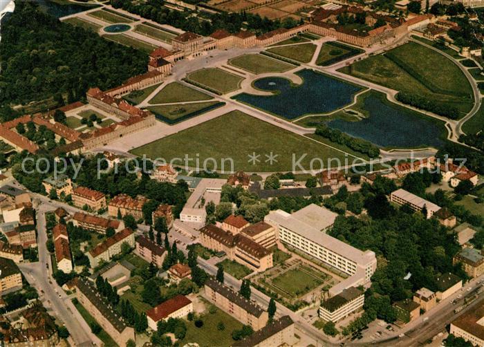 Muenchen Krankenhaus der Barmherzigen Brueder mit Schloss Nymphenburg Fliegerauf