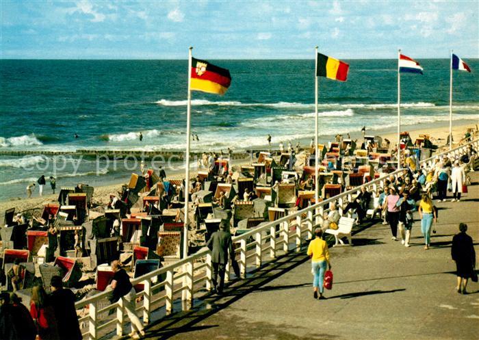 Westerland Sylt Strand Promenade Fahnen