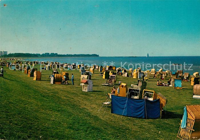 Cuxhaven Nordseebad Gruenstrand in der Grimmenhoernbucht Kugelbake Wahrzeichen