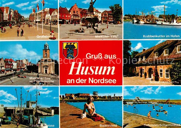 Husum Nordfriesland Grossstrasse Markt mit Tine Krabbenkutter Hafen Marienkirche