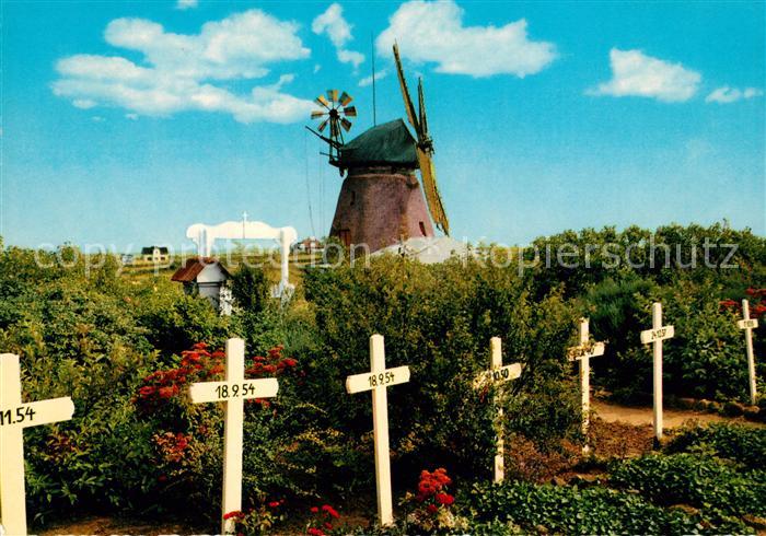 Nebel Amrum Friedhof der Heimatlosen Windmuehle