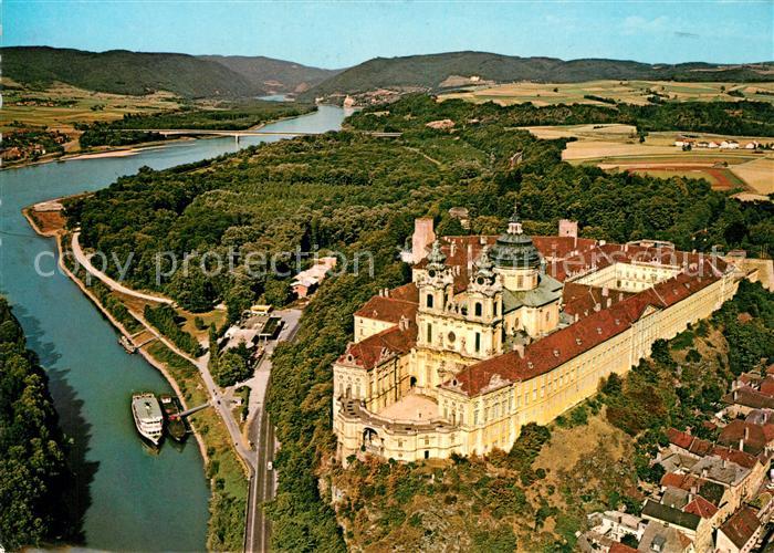 Melk Donau Fliegeraufnahme Benediktinerstift Barockstil