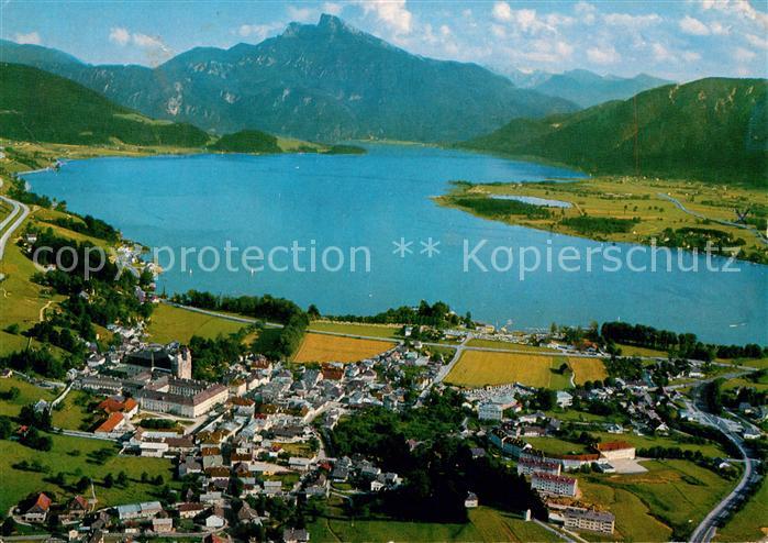 Mondsee Salzkammergut Fliegeraufnahme