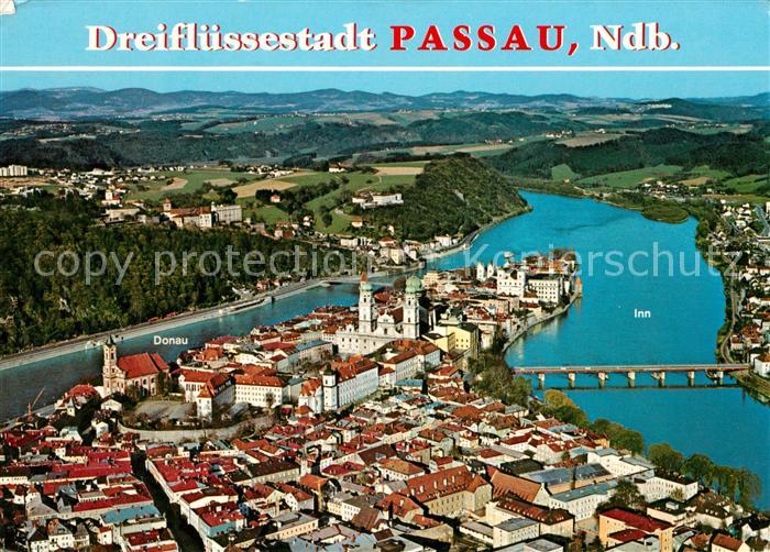 Passau Dreifluessestadt Muendung von Inn und Ilz in die Donau Fliegeraufnahme