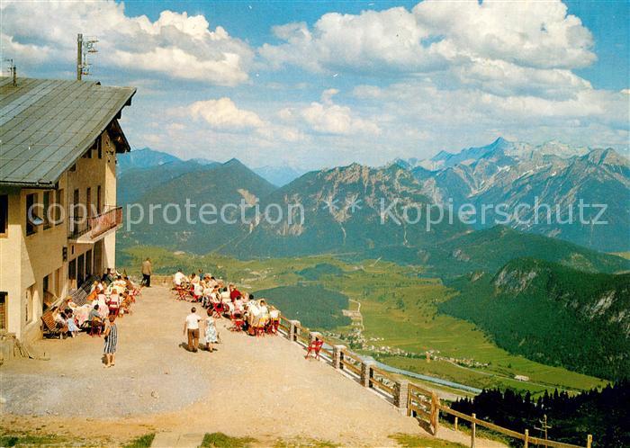 Reutte Tirol Reuttener Bergbahn Hohel Hahnenkamm Fernsicht Zugspitze Alpenpanora