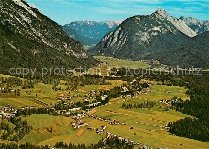 Leutasch Panoramablick mit Karwendelgebirge Fliegeraufnahme