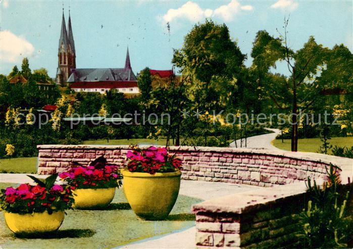 Herne Westfalen Parkanlagen Schloss Struenkede mit Marienkirche