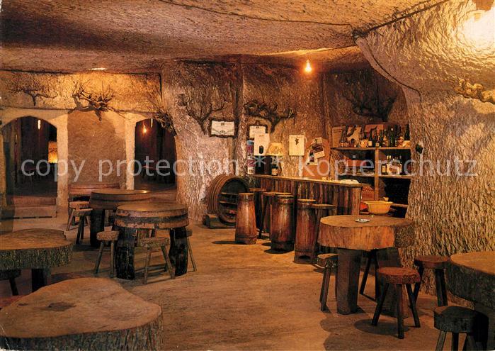 La Chartre-sur-le-Loir Interieur du caveau de la Marcelliere a