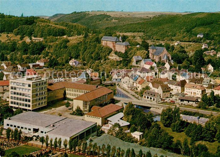 Schleiden Eifel Fliegeraufnahme mit Gymnasium Schloss und Schlosskirche