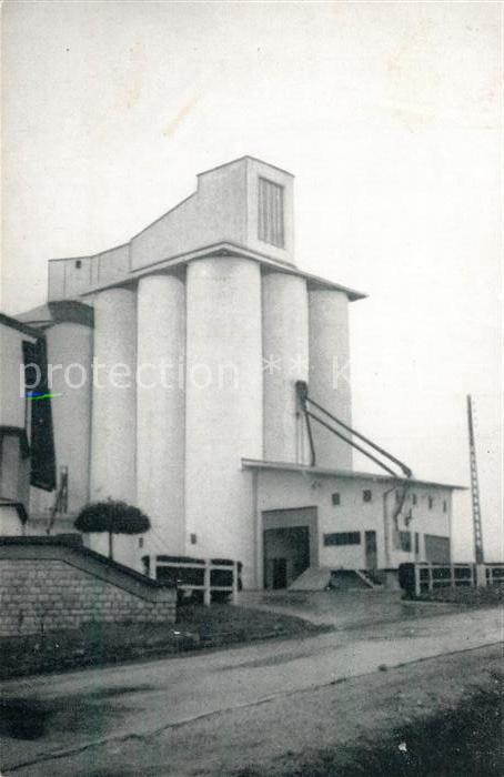 Limours Fabrikgebaeude