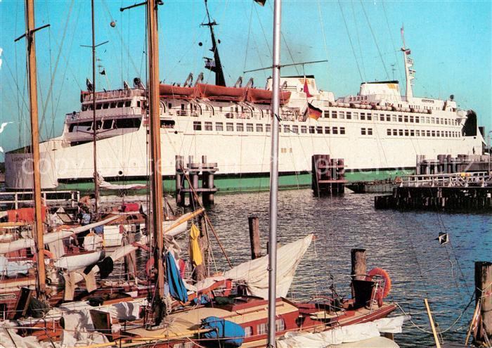 Schiffe Ships Navires Fährschiff Warnemünde Rostock
