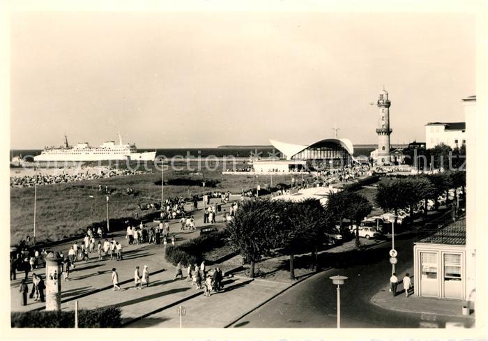 Warnemuende Ostseebad Strandpromenade Leuchtturm Teepott Faehre Handabzug